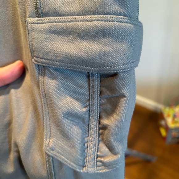 Lululemon Scenic Route Leggings in EUC - Picture 9 of 16